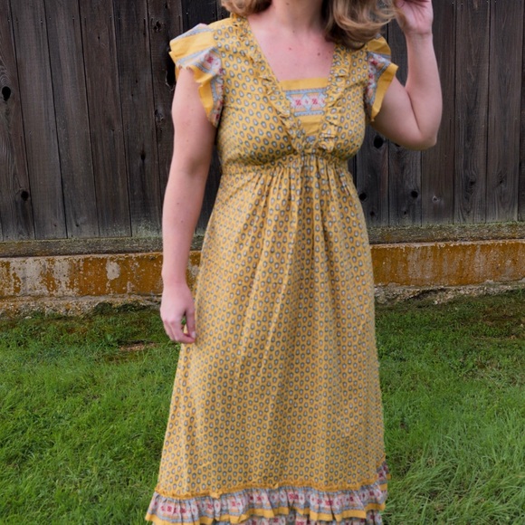 April Cornell Yellow Ruffled Ruched Midi Sundress - Picture 4 of 5